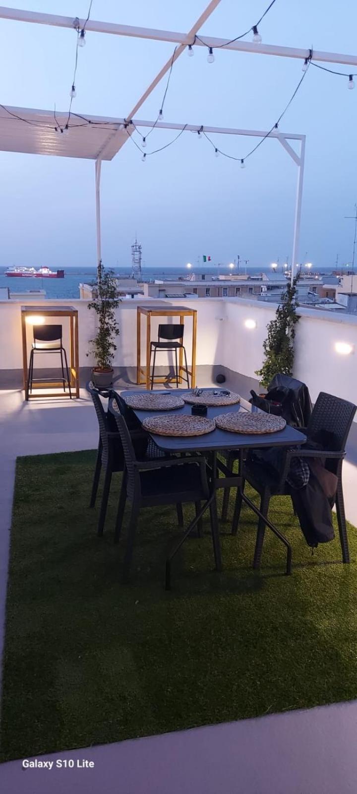 Attic8 Apartment Bari Luaran gambar